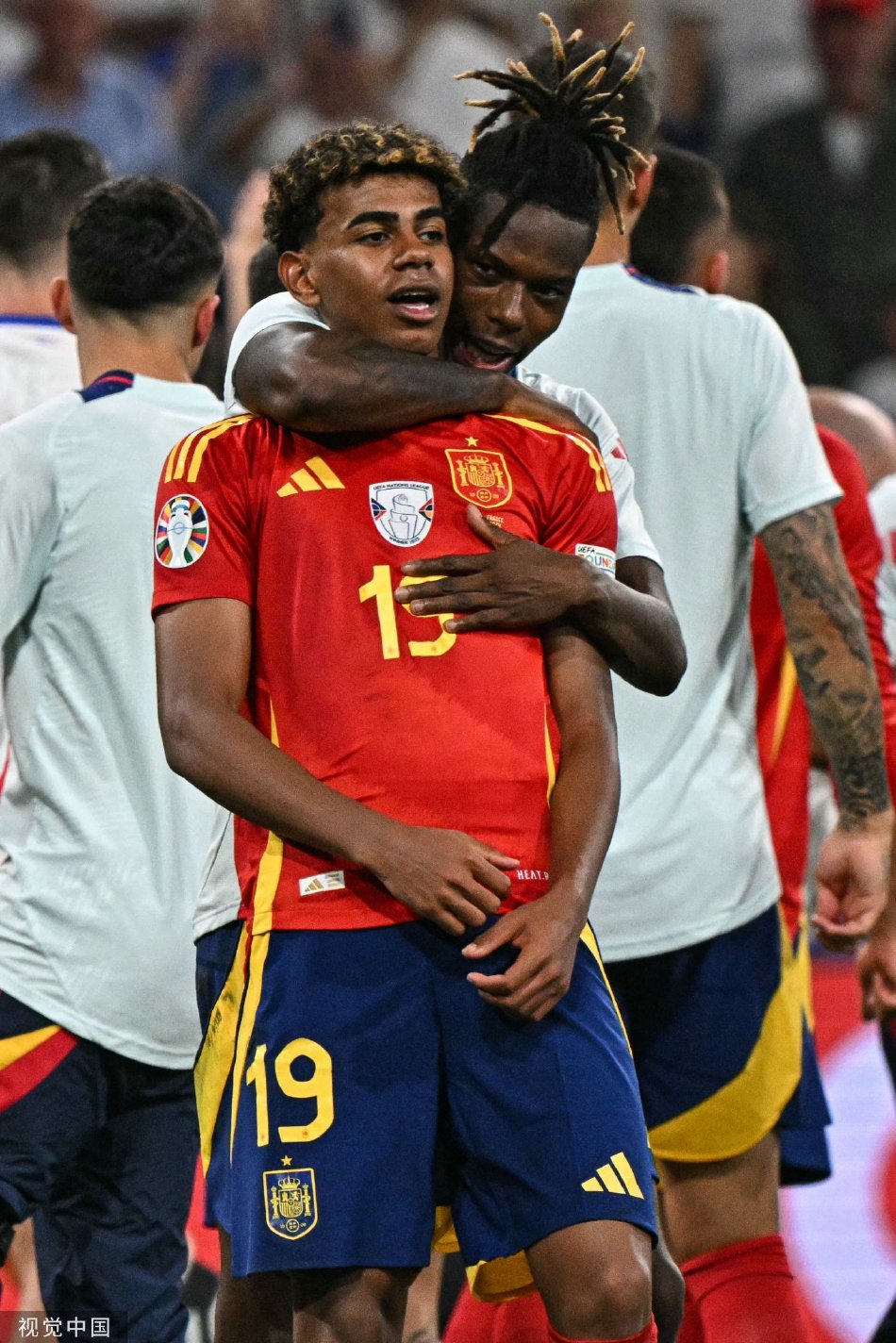 欧洲杯选手刷新世界纪录，震撼全场