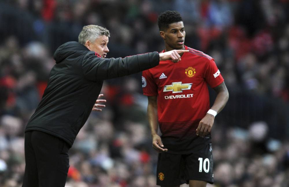 阿森纳完胜乌克兰,本泽马刷新纪录 阿森纳完胜乌克兰,本泽马刷新纪录