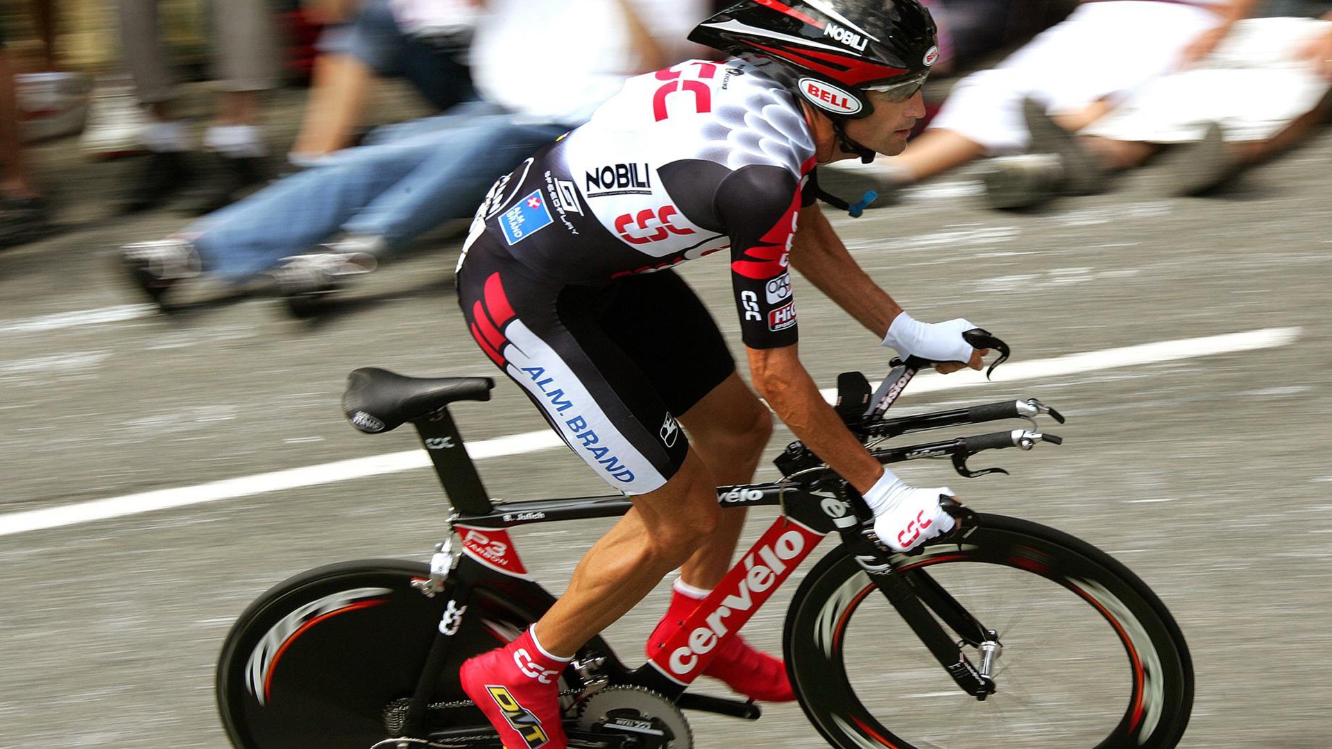 时间迷航中的两场鏖战，从巴斯托尼雪原到洪都拉斯雨林